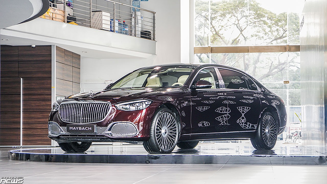 Cận cảnh Mercedes-Maybach S680 giá 16 tỷ đồng Cận cảnh Mercedes-Maybach S680 giá 16 tỷ đồng