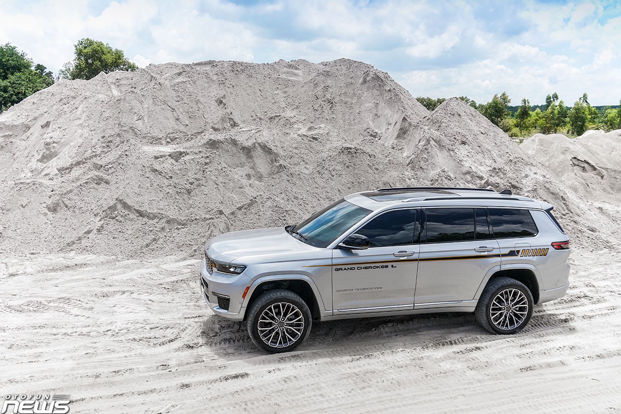 Jeep Grand Cherokee L: SUV cỡ lớn ba hàng ghế, thực dụng đúng chất Mỹ