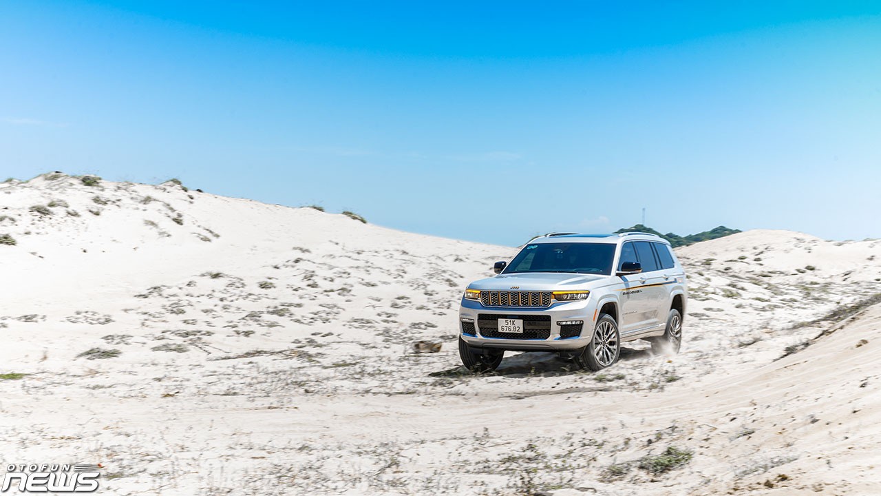 Jeep Grand Cherokee L 2023: SUV cỡ lớn ba hàng ghế, thực dụng đúng chất Mỹ Jeep Grand Cherokee L 2023: SUV cỡ lớn ba hàng ghế, thực dụng đúng chất Mỹ