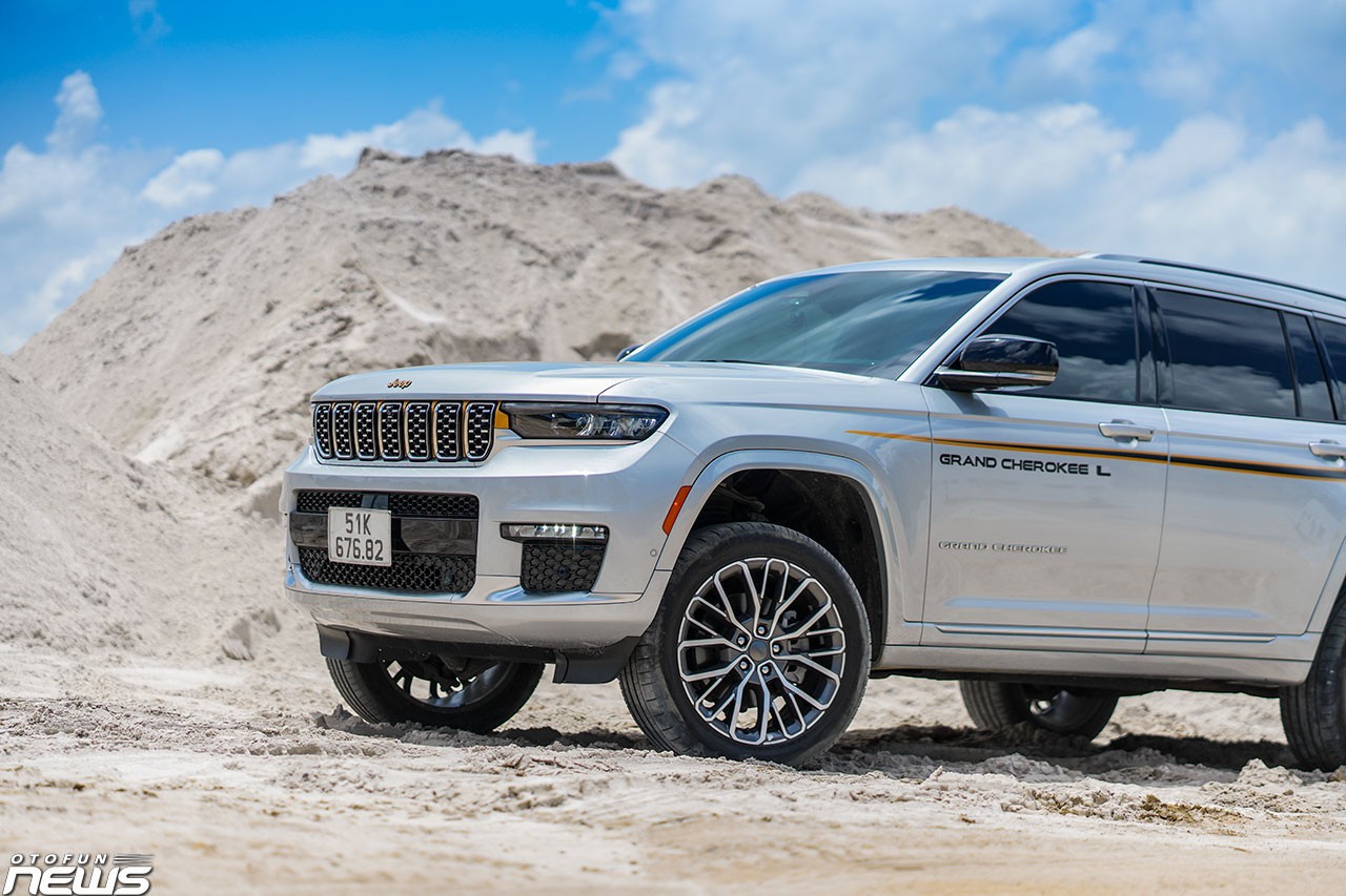 Jeep Grand Cherokee L: SUV cỡ lớn ba hàng ghế, thực dụng đúng chất Mỹ