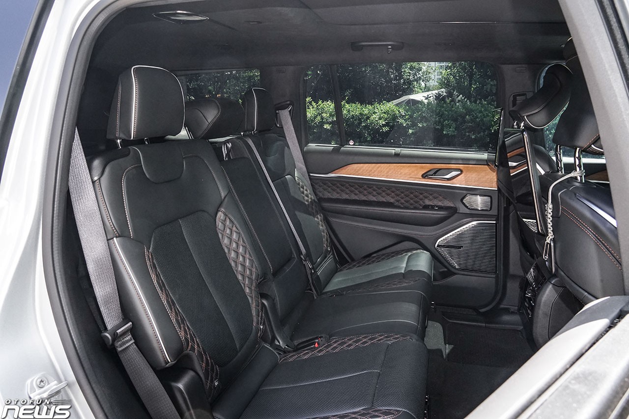 Jeep Grand Cherokee L: SUV cỡ lớn ba hàng ghế, thực dụng đúng chất Mỹ