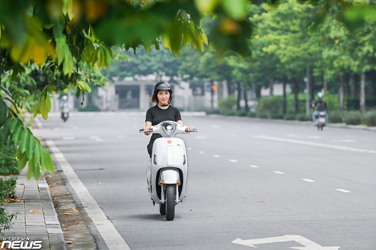 Đánh giá Yadea Orla 2023, chiếc xe máy điện mới cực phù hợp cho dân văn phòng Đánh giá Yadea Orla 2023, chiếc xe máy điện mới cực phù hợp cho dân văn phòng