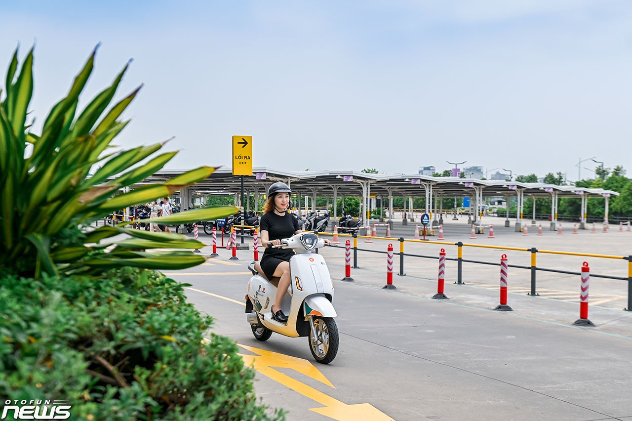 Chiến lược cạnh tranh trong thị trường xe máy điện Việt Nam: Đừng dựa vào giá, hãy tạo giá trị Chiến lược cạnh tranh trong thị trường xe máy điện Việt Nam: Đừng dựa vào giá, hãy tạo giá trị