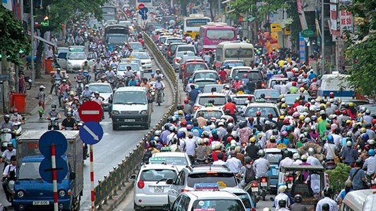 Có thể nộp phí trước bạ ô tô xe máy qua mạng Internet