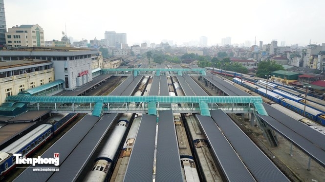 Ga Hà Nội hơn 100 tuổi - góc nhìn từ trên cao ga ha noi hon 100 tuoi goc nhin tu tren cao
