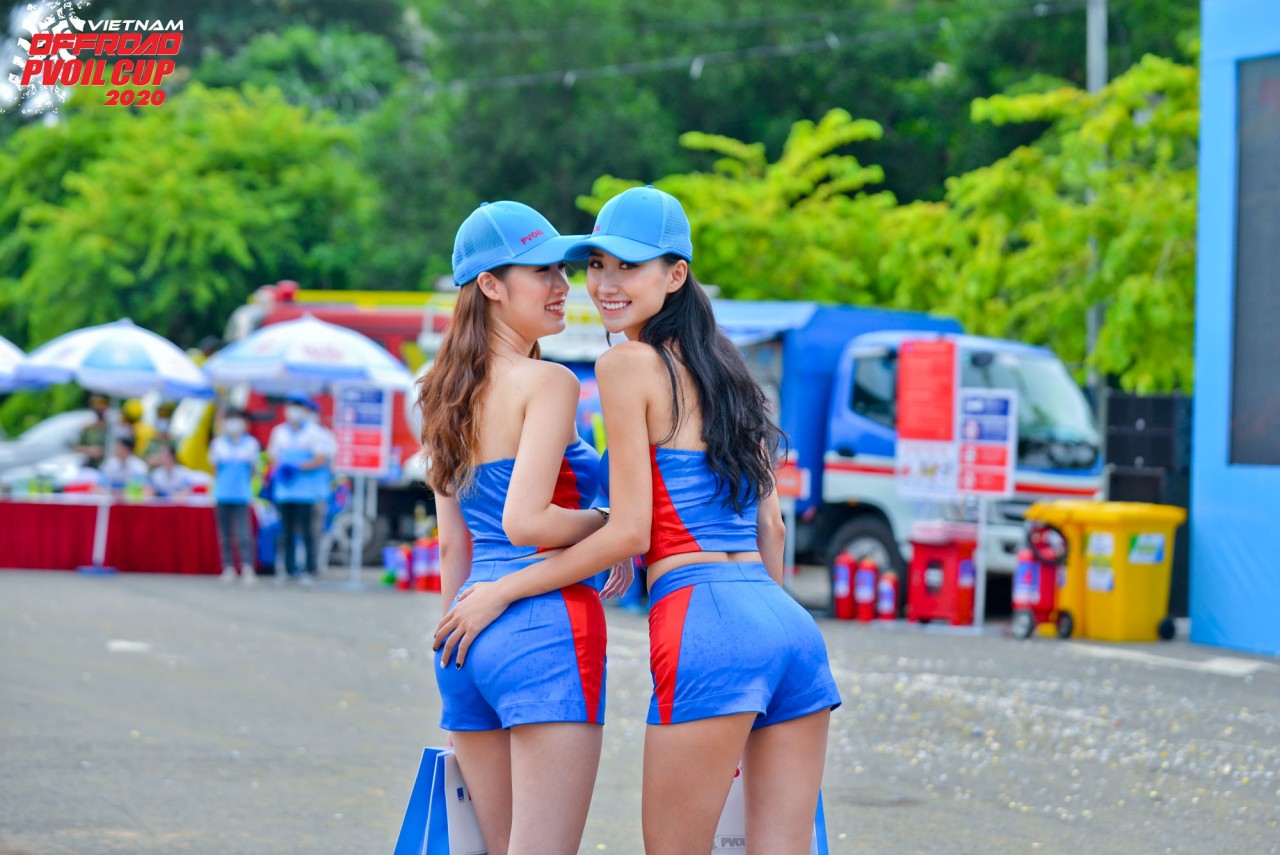 giai dua xe o to dia hinh lon nhat viet nam pvoil cup 2020 chinh thuc khai mac