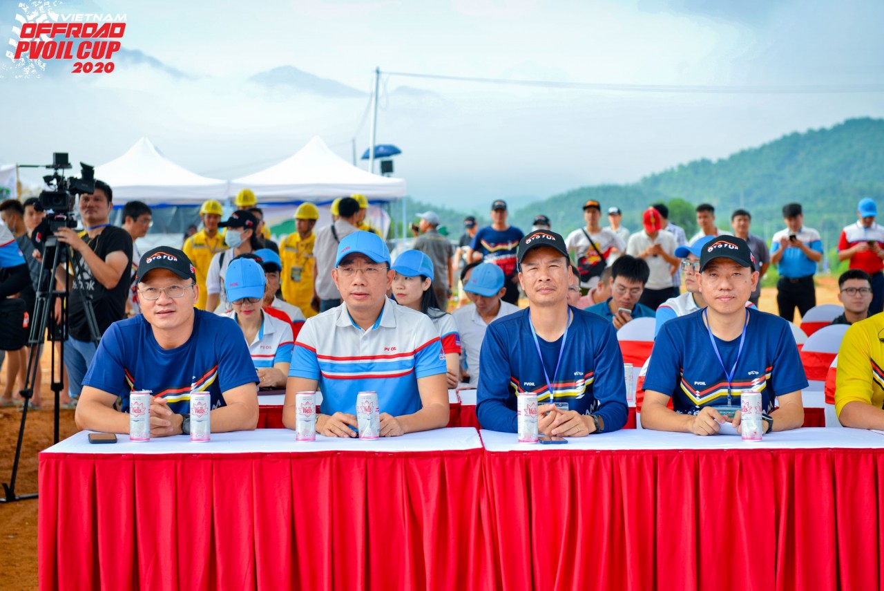 giai dua xe o to dia hinh lon nhat viet nam pvoil cup 2020 chinh thuc khai mac