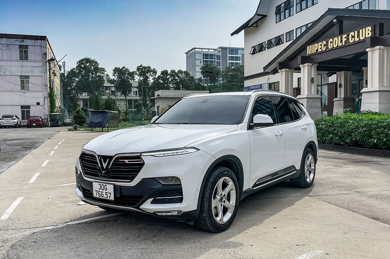 Doanh số VinFast Lux SA2.0 tăng trưởng mạnh trong tháng 9/2021