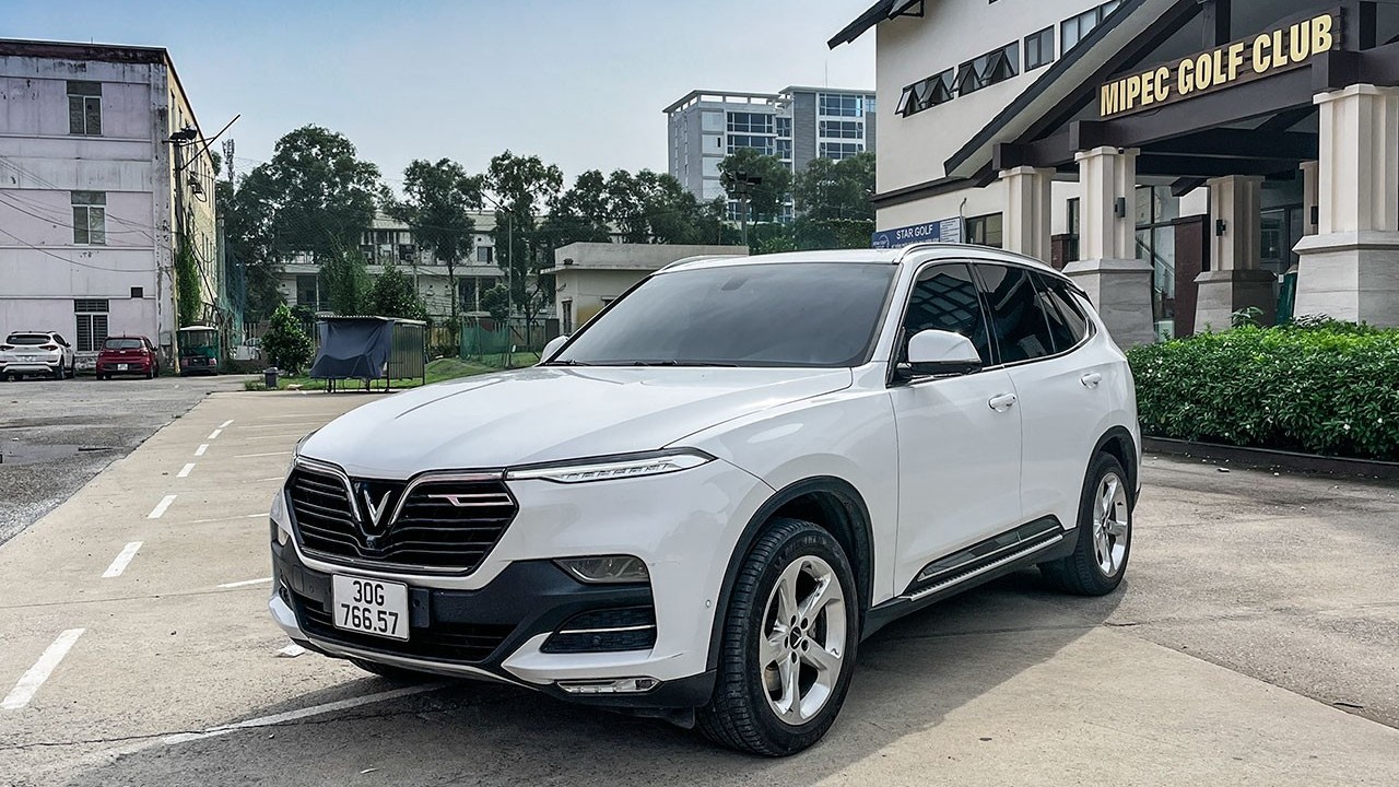 Doanh số VinFast Lux SA2.0 tăng trưởng mạnh trong tháng 9/2021