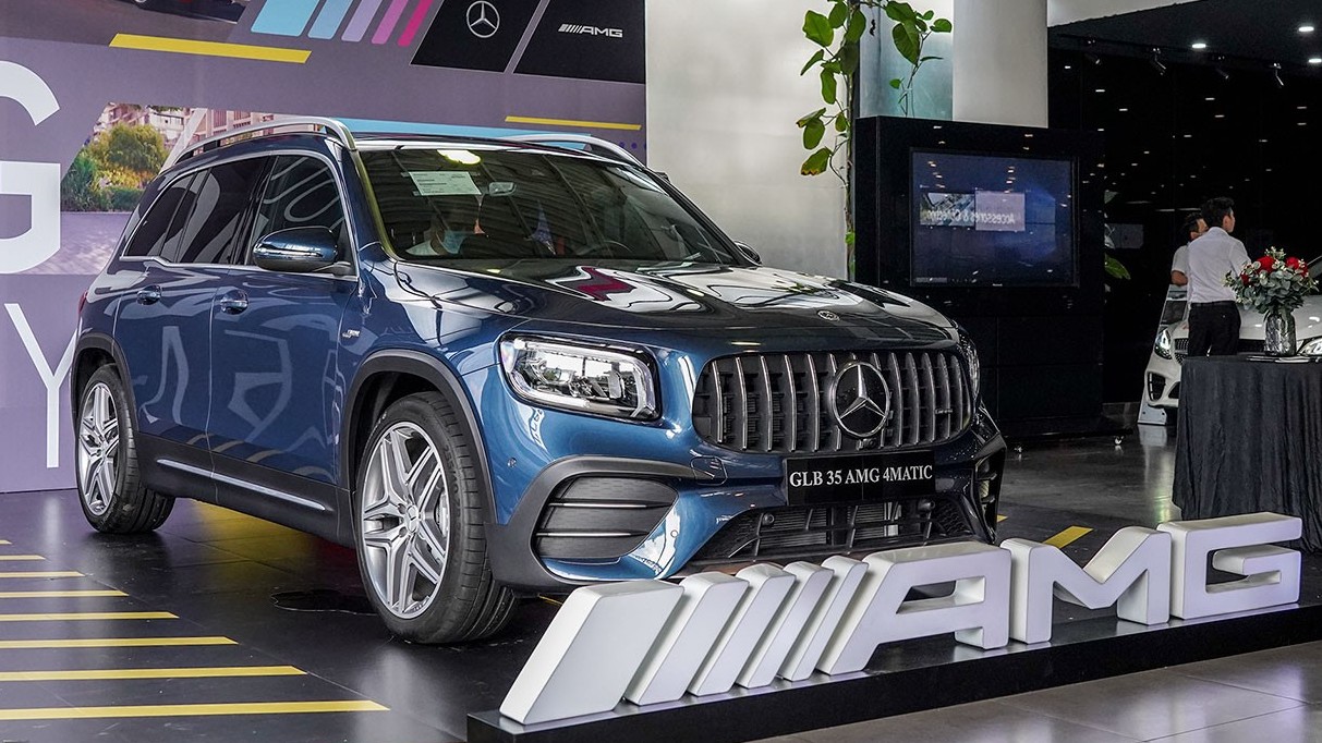 Mercedes-AMG GLB 35 giá 2,7 tỷ đồng có mặt tại Hà Nội