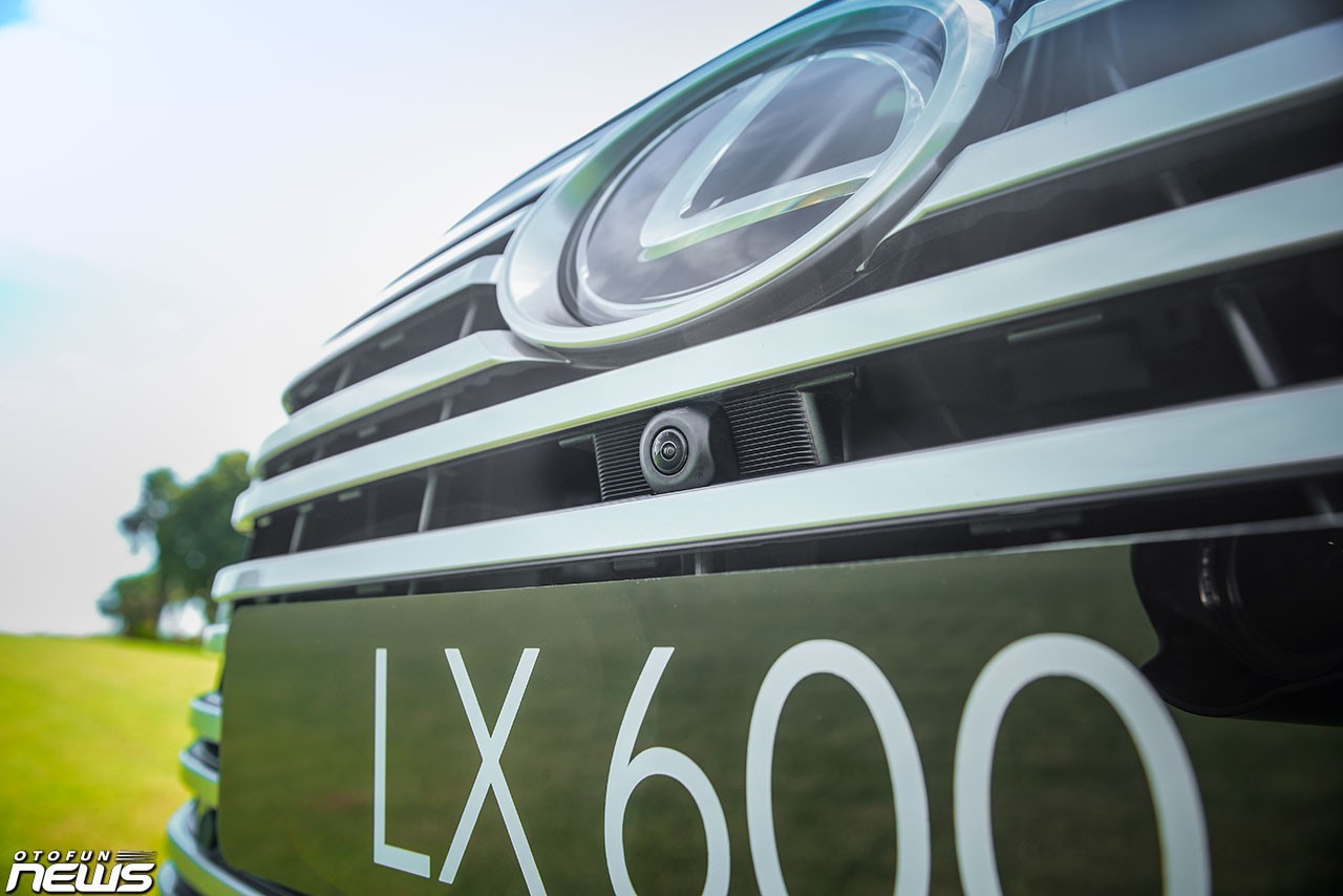 Hình chi tiết Lexus LX600 VIP giá 9,2 tỷ tại Việt Nam Hình chi tiết Lexus LX600 VIP giá 9,2 tỷ tại Việt Nam