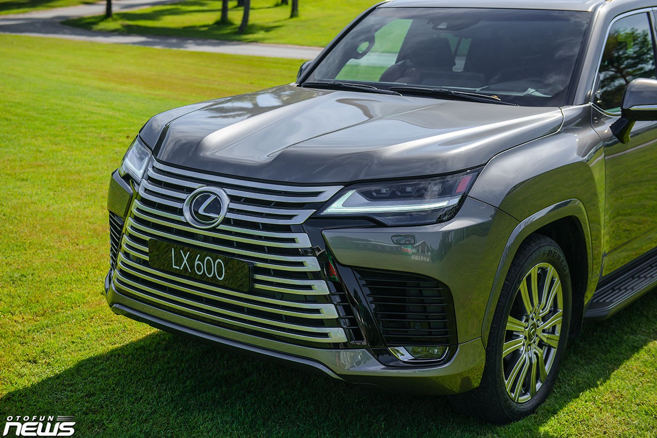 Hình chi tiết Lexus LX600 VIP giá 9,2 tỷ tại Việt Nam Hình chi tiết Lexus LX600 VIP giá 9,2 tỷ tại Việt Nam