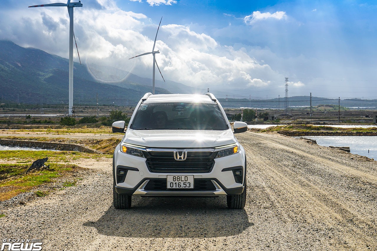 Đánh giá Honda BR-V, phù hợp đi gia đình hơn chạy dịch vụ Đánh giá Honda BR-V, phù hợp đi gia đình hơn chạy dịch vụ