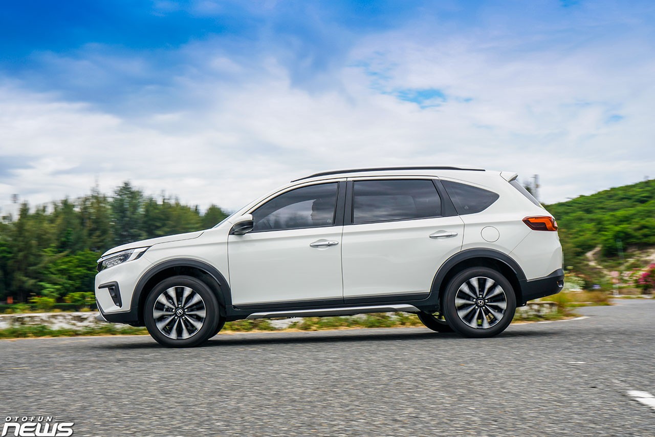 Đánh giá Honda BR-V, phù hợp đi gia đình hơn chạy dịch vụ Đánh giá Honda BR-V, phù hợp đi gia đình hơn chạy dịch vụ