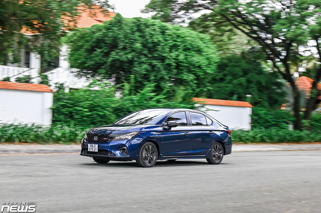 Đánh giá Honda City 2023: Sedan hạng B cho người thích lái