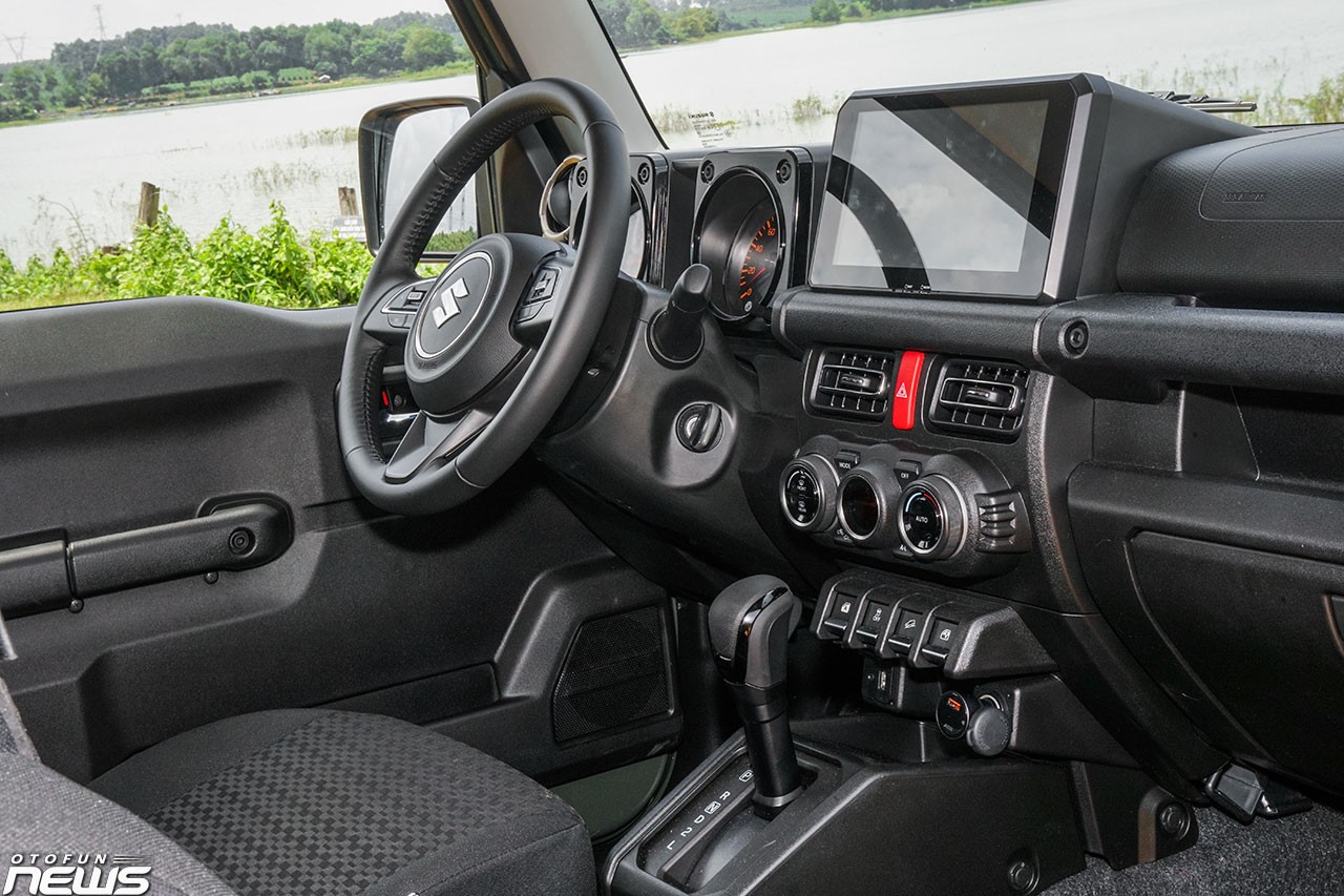 Cận cảnh Suzuki Jimny chính hãng sắp bán tại Việt Nam vào tháng 11