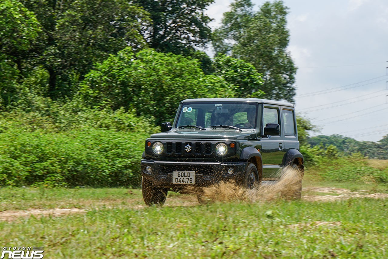 Suzuki Jimny chốt lịch ra mắt vào tháng 4/2024 sau nhiều tháng trì hoãn Suzuki Jimny chốt lịch ra mắt vào tháng 4/2024 sau nhiều tháng trì hoãn