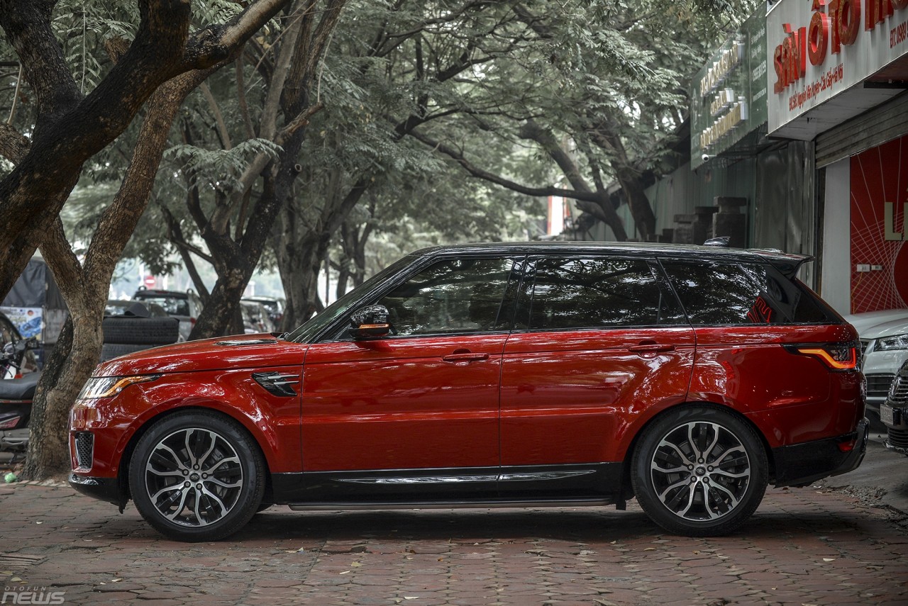 chay luot 2000km chu xe range rover sport hse lo gan 1 ty dong