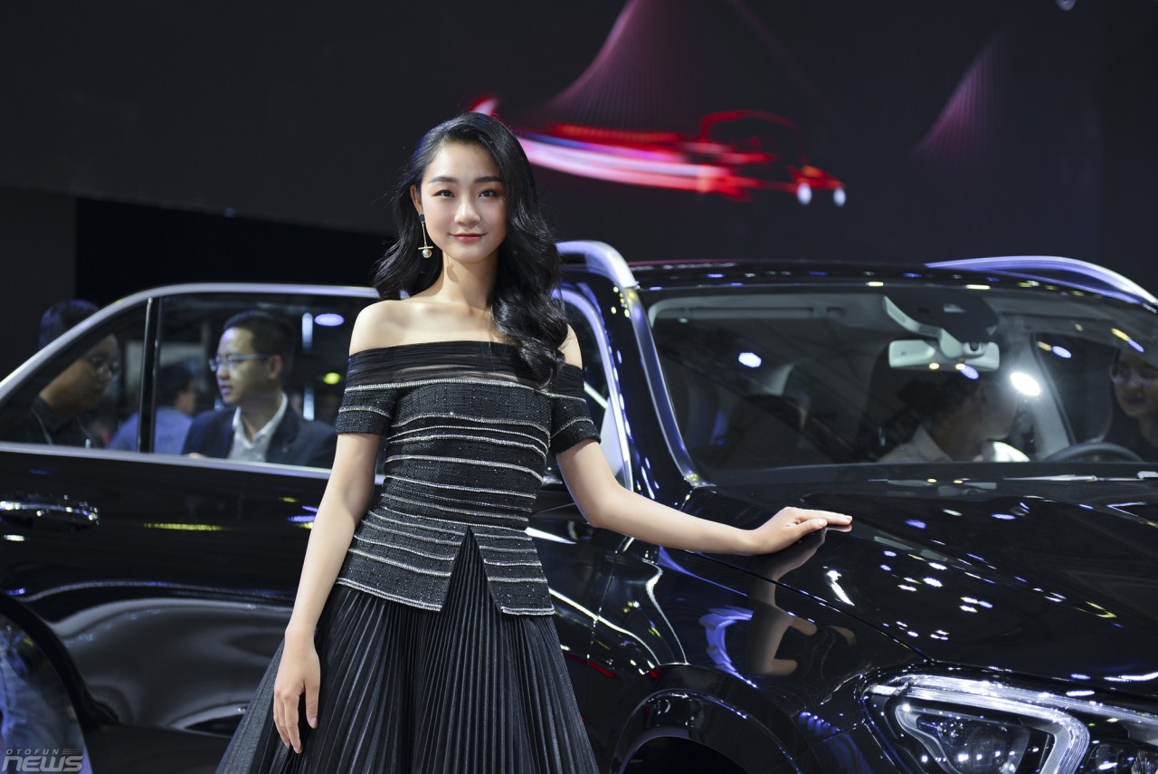 man nhan voi dan nguoi mau cuc pham tai vms 2019