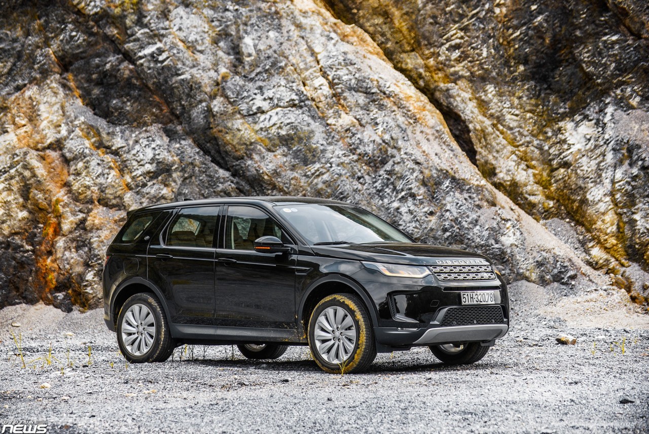 Land Rover Discovery Sport - 5+2 chỗ ngồi và hơn thế nữa land rover discovery sport 52 cho ngoi va hon the nua