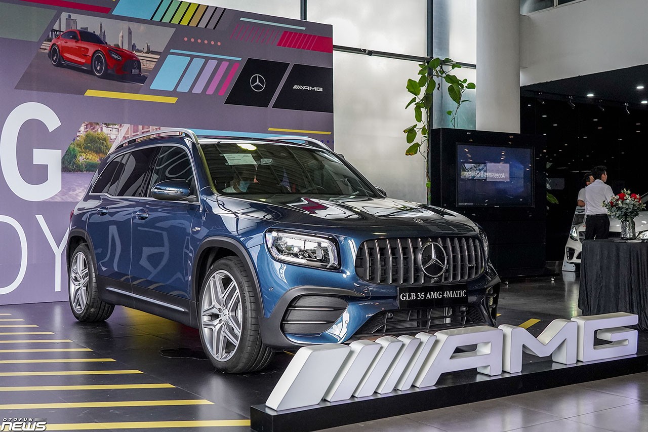 Cận cảnh Mercedes-AMG GLB 35 giá 2,7 tỷ đồng