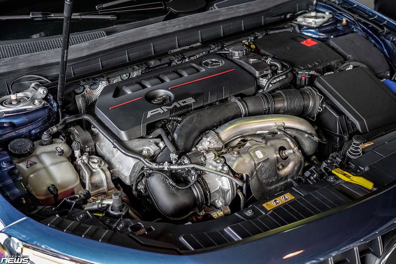 Cận cảnh Mercedes-AMG GLB 35 giá 2,7 tỷ đồng