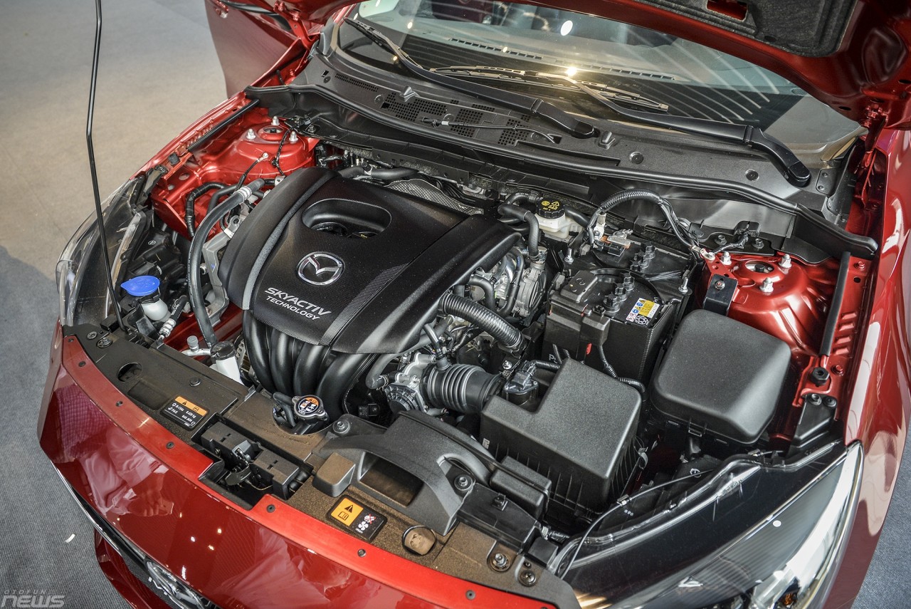 Cận cảnh Mazda 2 phiên bản sedan và hatchback vừa ra mắt Việt Nam can canh mazda 2 phien ban sedan va hatchback vua ra mat thi truong viet nam