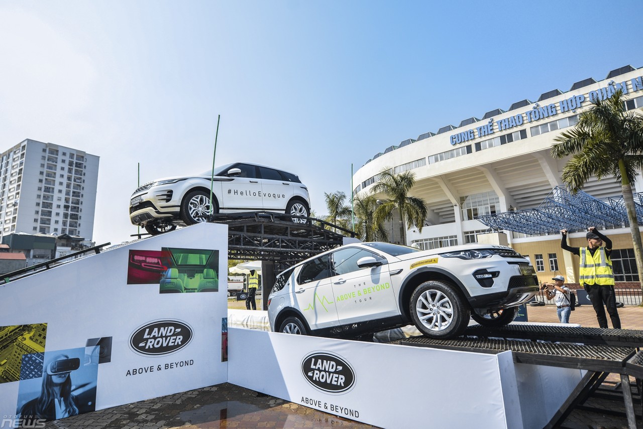 trai nghiem kha nang offroad an tuong tren cac mau xe land rover