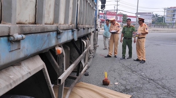 Hãi hùng “hung thần” trên Quốc lộ 51
