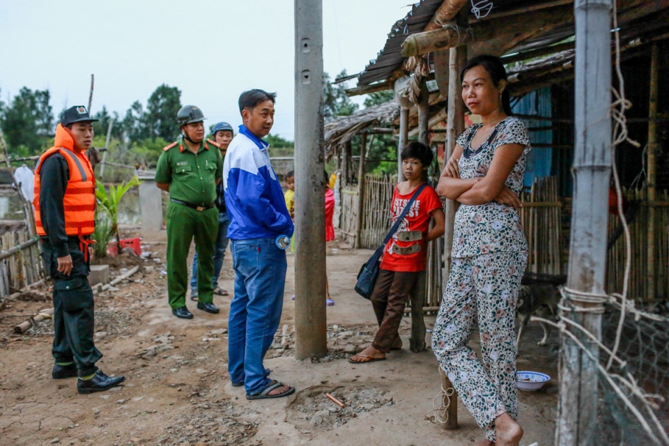 hon 350000 nguoi dan bac lieu chay bao tembin