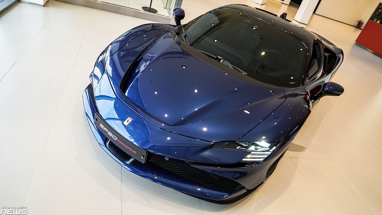 Chi tiết Ferrari SF90 Stradale màu xanh dương giá 37 tỷ đồng tại Việt Nam Chi tiết Ferrari SF90 Stradale màu xanh dương giá 37 tỷ đồng tại Việt Nam