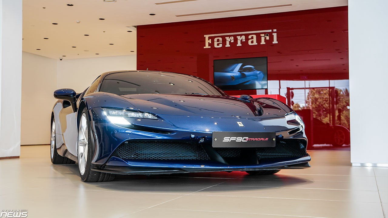 Chi tiết Ferrari SF90 Stradale màu xanh dương giá 37 tỷ đồng tại Việt Nam Chi tiết Ferrari SF90 Stradale màu xanh dương giá 37 tỷ đồng tại Việt Nam