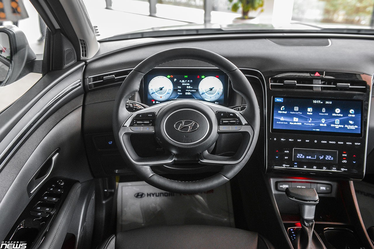 Cận cảnh Hyundai Tucson phiên bản Xăng cao cấp giá 925 triệu Cận cảnh Hyundai Tucson phiên bản Xăng cao cấp giá 925 triệu
