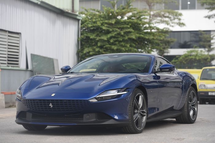 Ferrari Roma đầu tiên tại Việt Nam rao bán với giá 20 tỷ đồng Ferrari Roma đầu tiên tại Việt Nam rao bán với giá 20 tỷ đồng