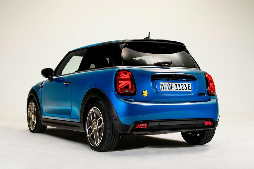 Mini giới thiệu đội hình 2022 với những thay đổi đáng chú ý