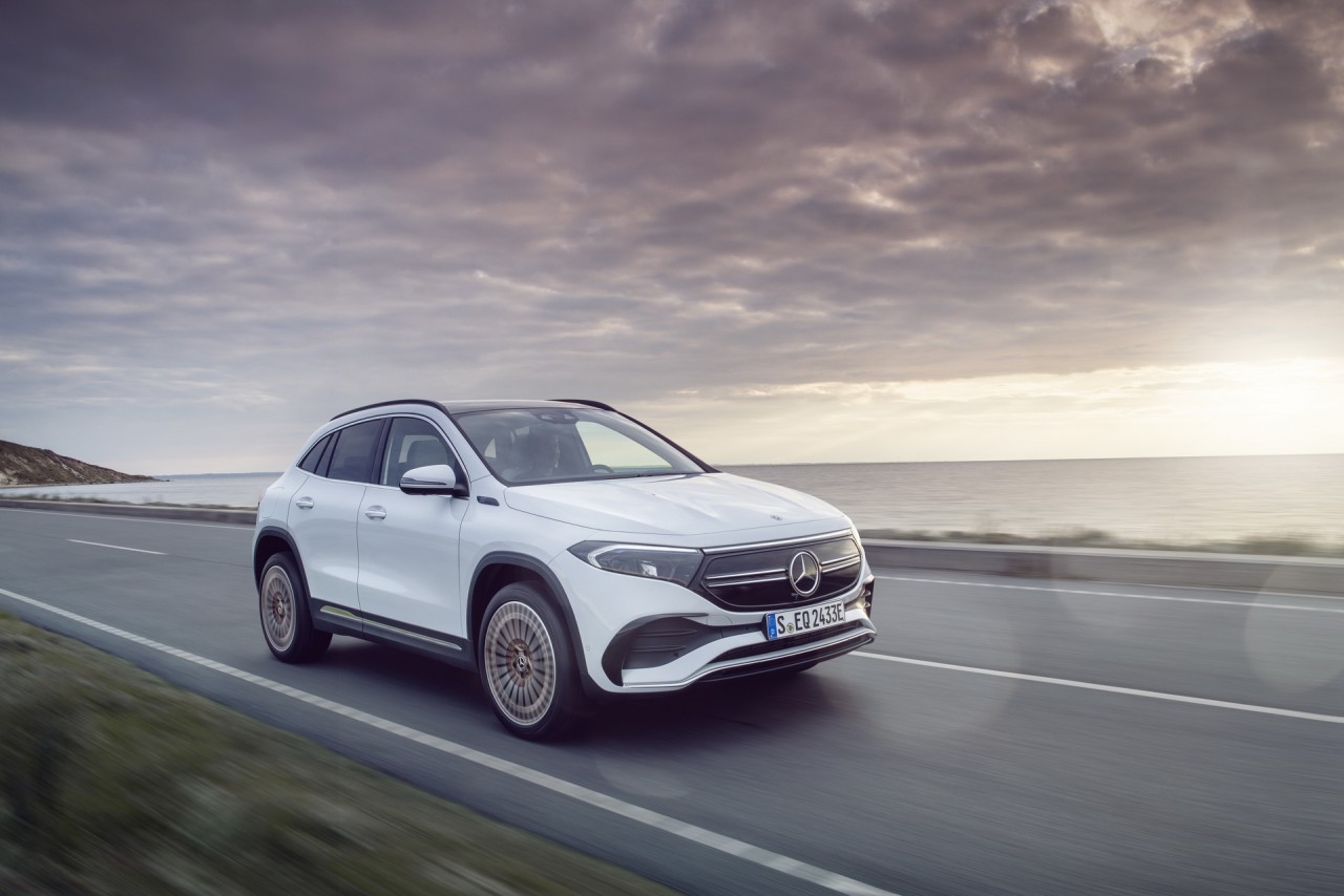 Mercedes-Benz EQA ra mắt tại Châu Âu với giá bán từ 1,2 tỷ đồng