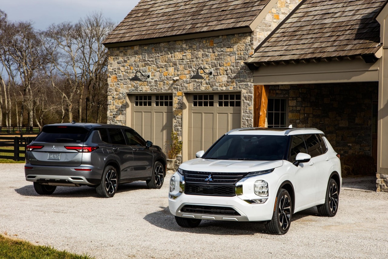 Mitsubishi Outlander 2022 hoàn toàn mới chính thức xuất hiện (editing) Mitsubishi Outlander 2022 hoàn toàn mới chính thức xuất hiện (editing)