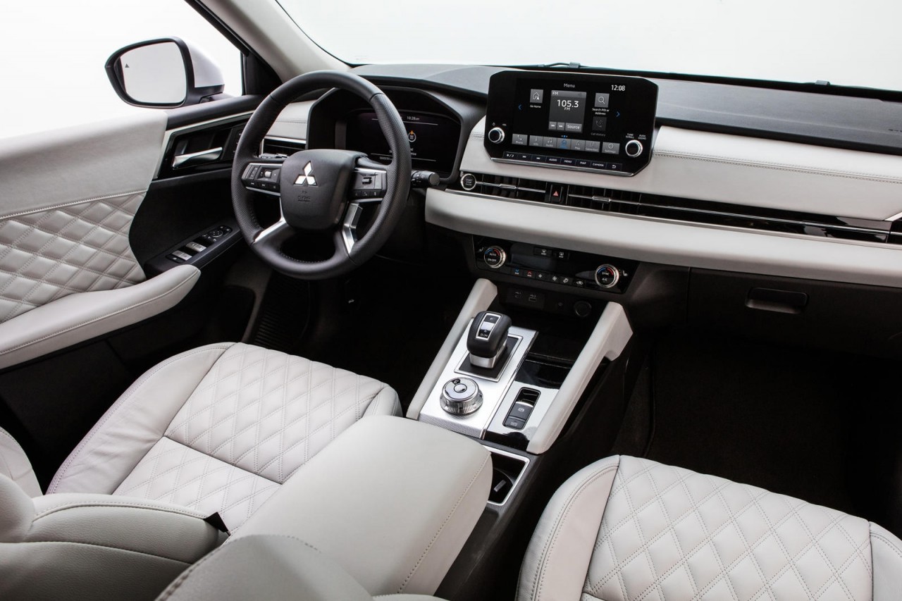 Mitsubishi Outlander 2022 hoàn toàn mới chính thức xuất hiện (editing) Mitsubishi Outlander 2022 hoàn toàn mới chính thức xuất hiện (editing)
