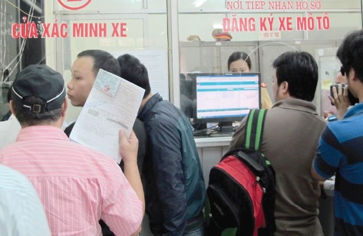 Cần sang tên xe qua nhiều đời chủ ngay trong năm 2021 Cần sang tên xe qua nhiều đời chủ ngay trong năm 2021