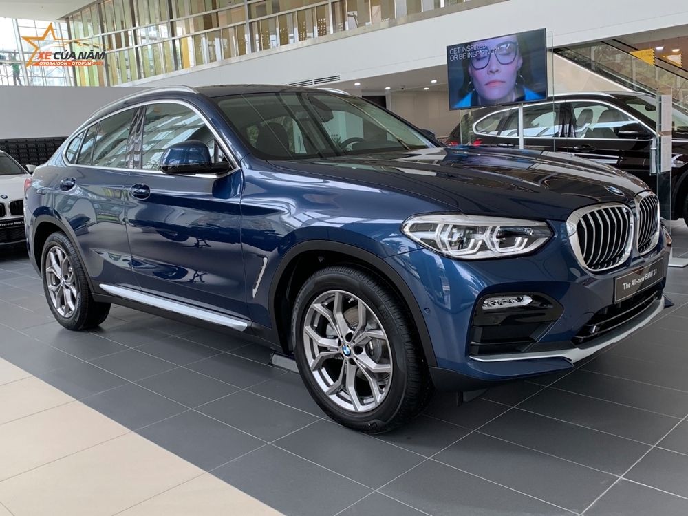 Xe của năm 2021: CUV-SUV hạng sang cỡ nhỏ Xe của năm 2021: CUV-SUV hạng sang cỡ nhỏ