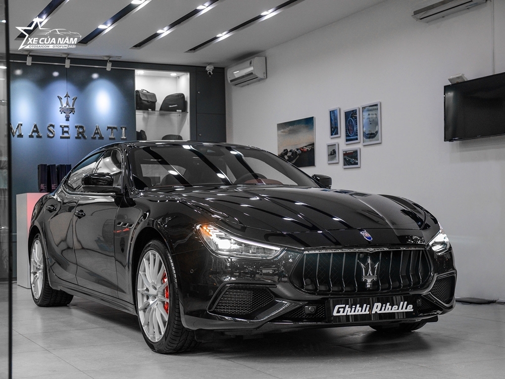Xe của năm 2021: Sedan hạng sang cỡ trung Xe của năm 2021: Sedan hạng sang cỡ trung