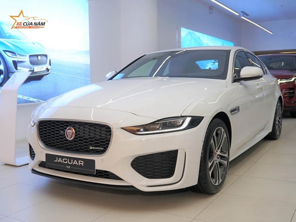 Xe của năm 2021: Sedan hạng sang cỡ nhỏ Xe của năm 2021: Sedan hạng sang cỡ nhỏ