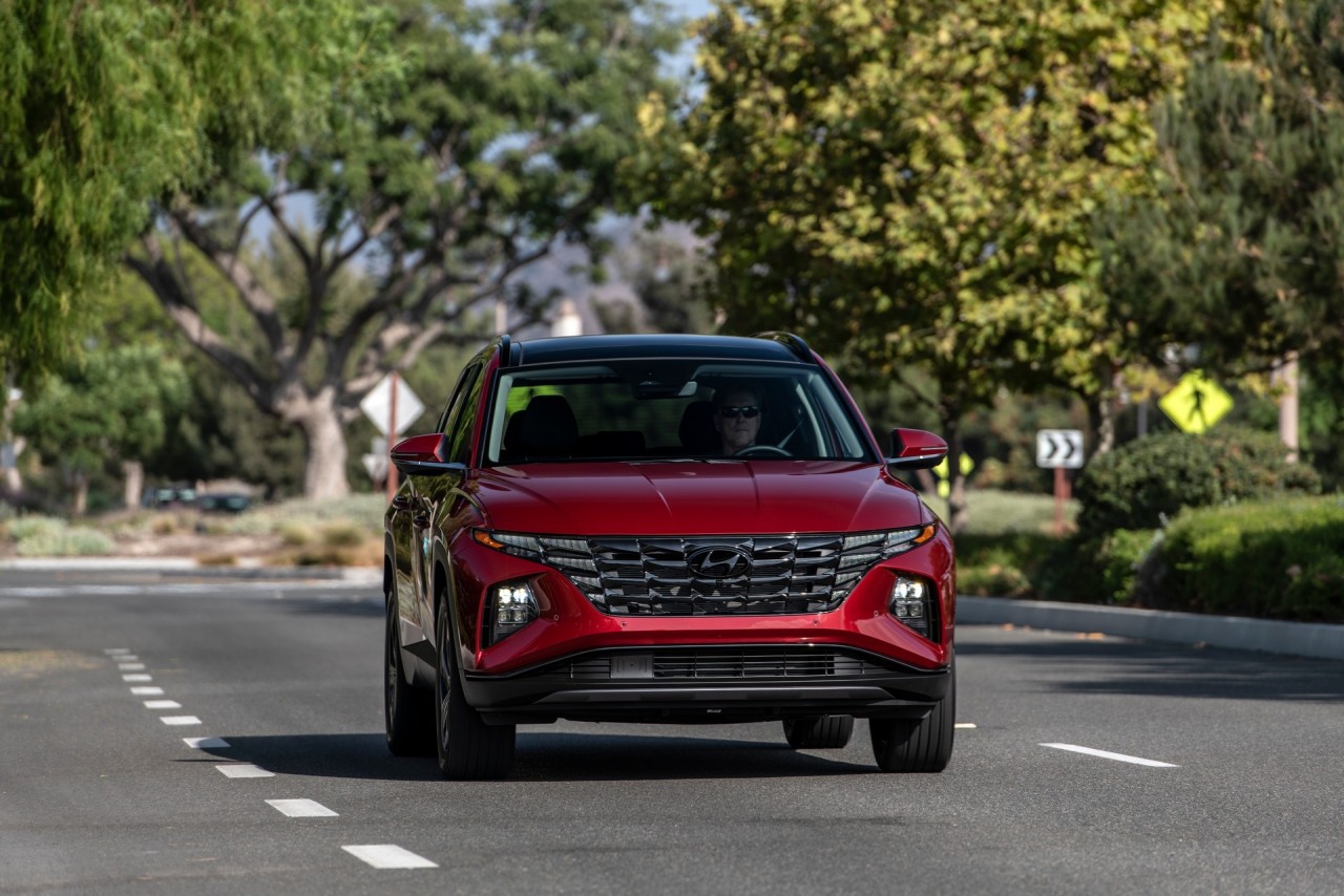 Hyundai công bố giá bán hai biến thể của Tucson 2022 Hyundai công bố giá bán hai biến thể của Tucson 2022