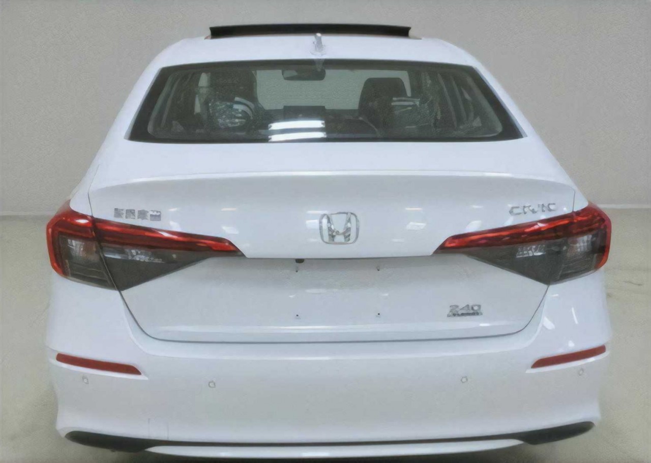 Honda Civic sedan lộ diện bản thương mại tại Trung Quốc Honda Civic sedan lộ diện bản thương mại tại Trung Quốc