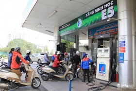 ha noi cay xang thay ao moi sau ngay dau triet de thuc hien ban xang e5