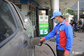 ha noi cay xang thay ao moi sau ngay dau triet de thuc hien ban xang e5