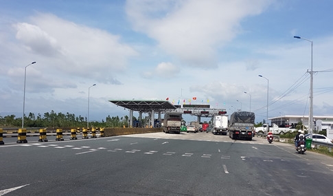 Khánh Hòa: BOT Ninh An liên tục ùn ứ, liên tục xả trạm khanh hoa bot ninh an lien tuc un u lien tuc xa tram
