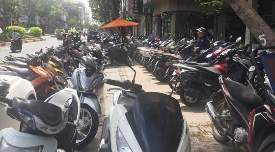 TP Hồ Chí Minh ngừng hoạt động các bãi giữ xe trên vỉa hè trong quý I/2018 tp ho chi minh ngung hoat dong cac bai giu xe tren via he trong quy i 2018