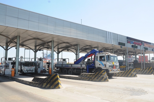 Kiến nghị dừng thu phí trạm BOT cầu Đồng Nai kien nghi dung thu phi tram bot cau dong nai