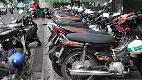 Quận 1 đồng loạt kiểm tra các bãi giữ xe "chặt chém"